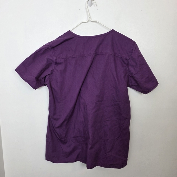 Carhartt Purple Work Doctor Nurse Basic Scrub Top Shirt Size Medium - Picture 2 of 6